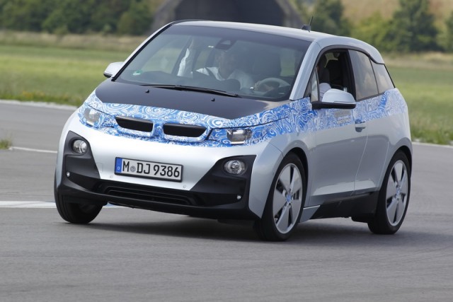 Car Reviews | BMW i3 (pre-production) | CompleteCar.ie