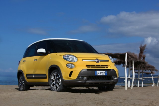 Car Reviews | Fiat 500L Trekking | CompleteCar.ie