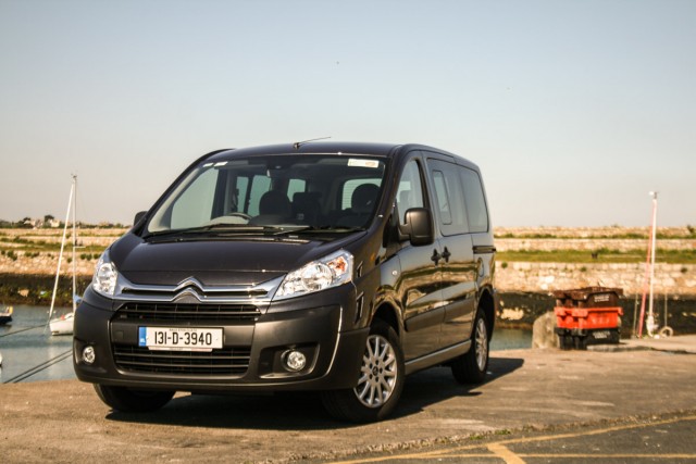 Car Reviews | Citroen Dispatch Combi | CompleteCar.ie