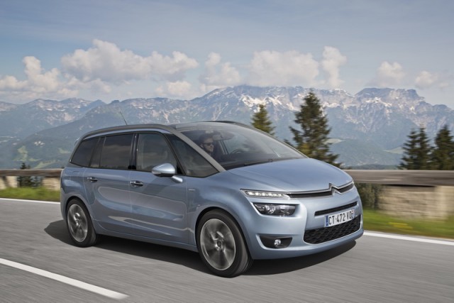 Car Reviews | Citroen C4 Grand Picasso | CompleteCar.ie