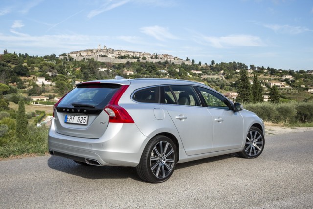 Car Reviews | Read our first drive of this combination in the Volvo V60 D4 here | CompleteCar.ie