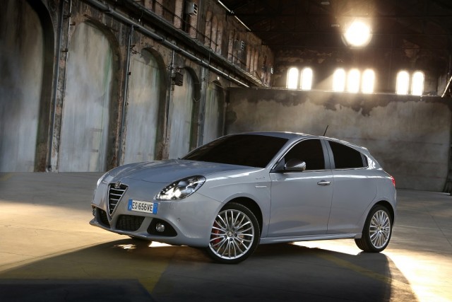 Alfa Romeo Giulietta Review