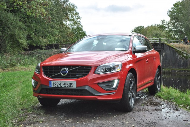Car Reviews | Volvo XC60 R-Design | CompleteCar.ie