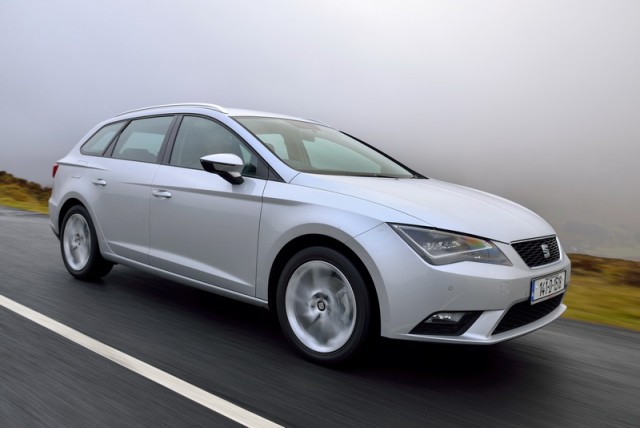 Car Reviews | SEAT Leon ST FR | CompleteCar.ie