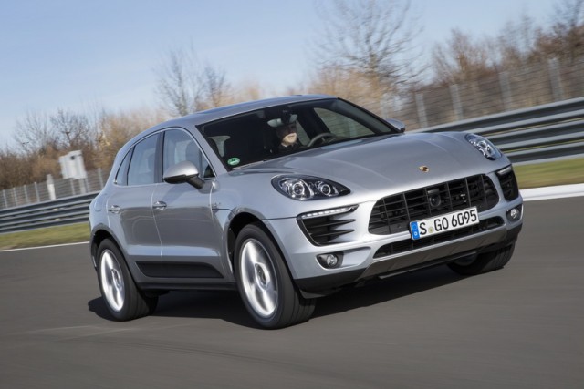 Car Reviews | Porsche Macan S Diesel | CompleteCar.ie