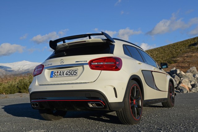 Car Reviews | Mercedes-Benz GLA 45 AMG | CompleteCar.ie