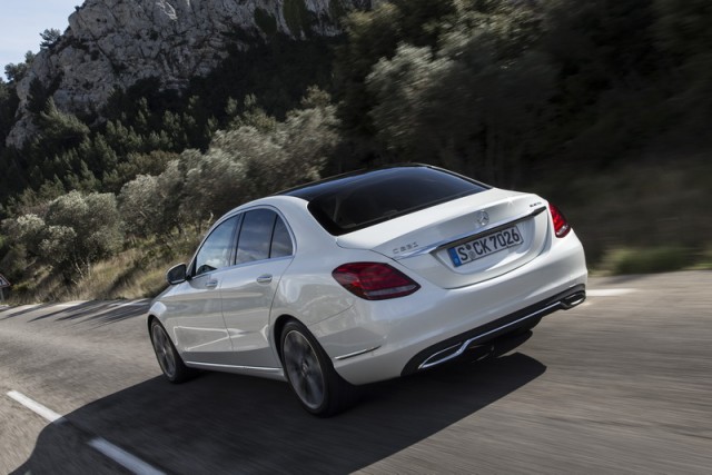 Car Reviews | Mercedes-Benz C-Class | CompleteCar.ie