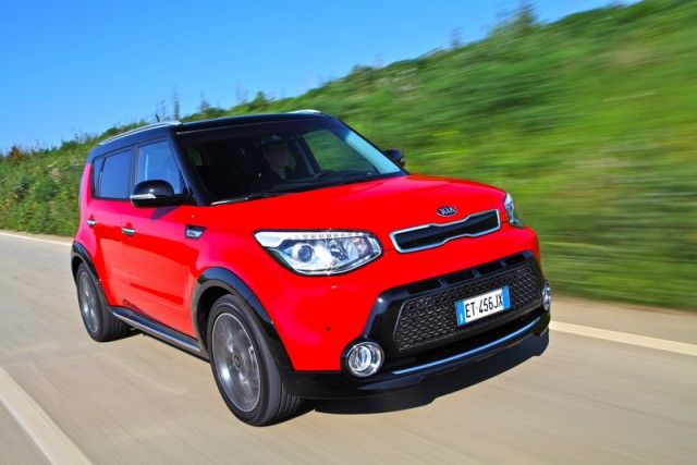 Car Reviews | Kia Soul | CompleteCar.ie