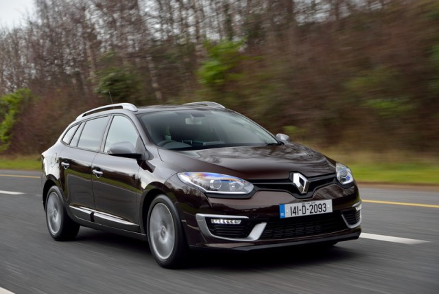 Car Reviews | Renault Grand Megane | CompleteCar.ie
