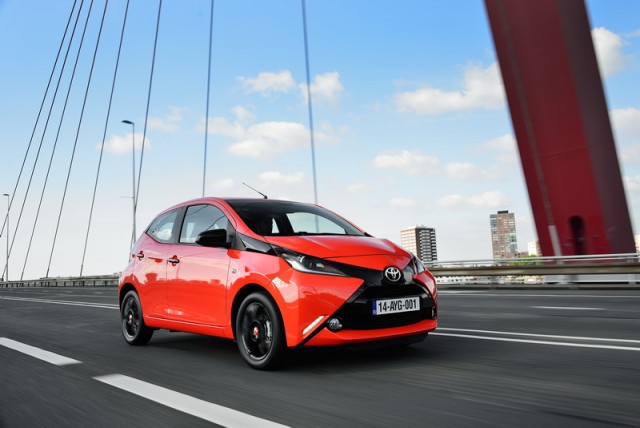 Car Reviews | Toyota Aygo | CompleteCar.ie