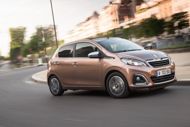 Car Reviews | Peugeot 108 | CompleteCar.ie