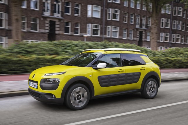 Car Reviews | Citroen C4 Cactus | CompleteCar.ie