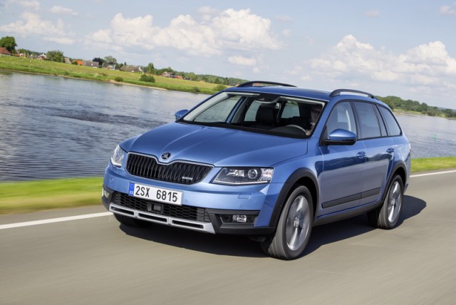 Car Reviews | Skoda Octavia Scout | CompleteCar.ie