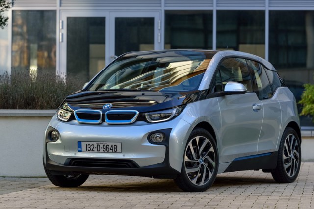 Car Reviews | BMW i3 | CompleteCar.ie