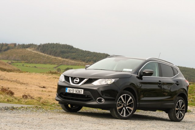 Car Reviews | Nissan Qashqai | CompleteCar.ie