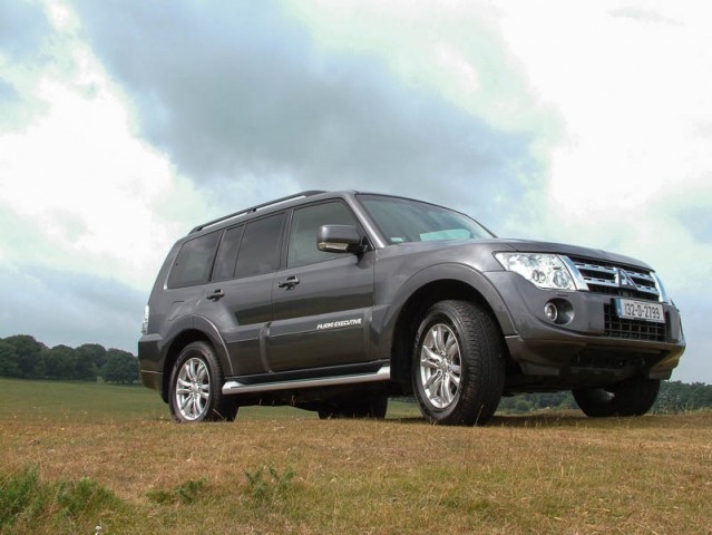 Car Reviews | Mitsubishi Pajero Executive | CompleteCar.ie