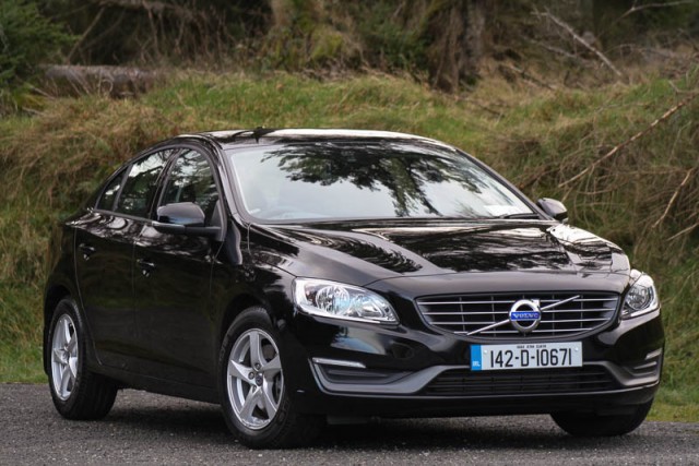 Car Reviews | Volvo S60 | CompleteCar.ie