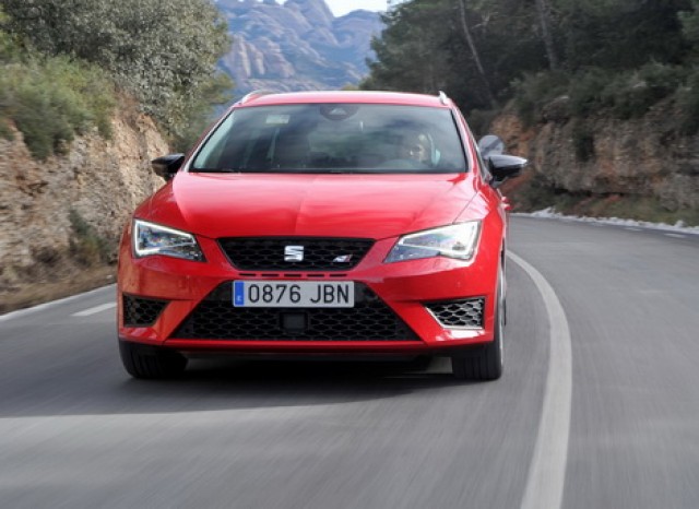 Car Reviews | SEAT Leon ST Cupra | CompleteCar.ie