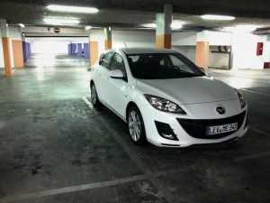 Car Reviews | Mazda 3 | CompleteCar.ie