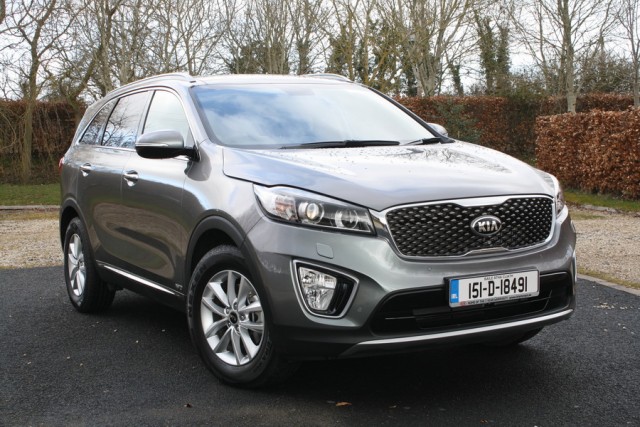 Car Reviews | Kia Sorento | CompleteCar.ie