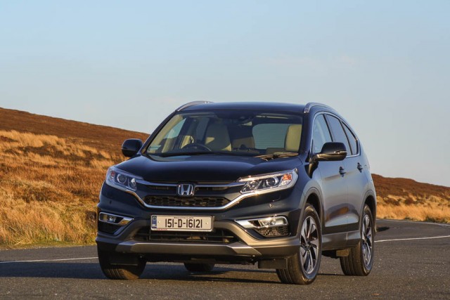 Car Reviews | Honda CR-V 1.6 i-DTEC AWD | CompleteCar.ie