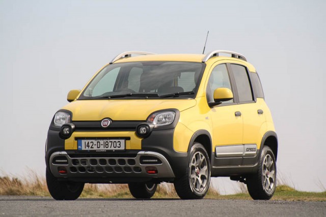 Car Reviews | Fiat Panda Cross | CompleteCar.ie