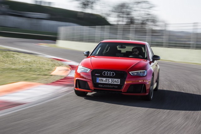 Car Reviews | Audi RS 3 Sportback | CompleteCar.ie
