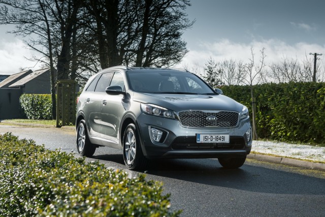 Car Reviews | Kia Sorento | CompleteCar.ie