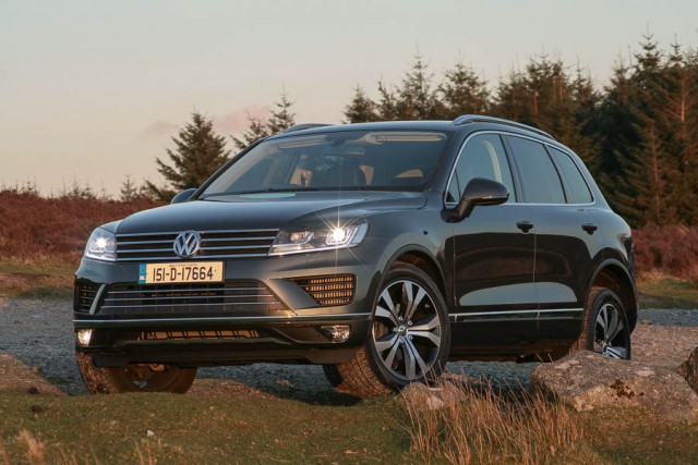 Car Reviews | Volkswagen Touareg | CompleteCar.ie