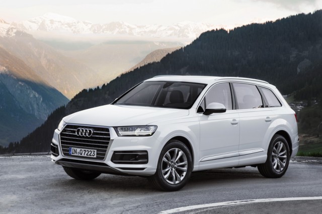 Car Reviews | Audi Q7 | CompleteCar.ie