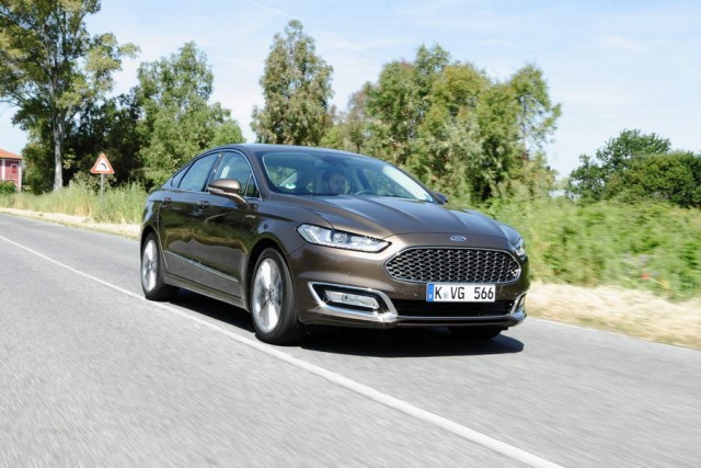 Car Reviews | Ford Mondeo Vignale | CompleteCar.ie