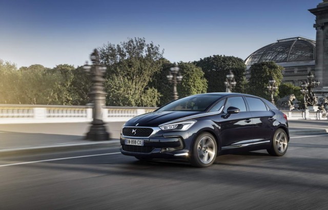 Car Reviews | DS 5 | CompleteCar.ie