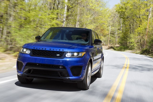 Car Reviews | Range Rover Sport SVR | CompleteCar.ie