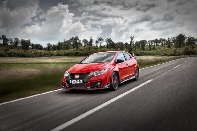 Car Reviews | Honda Civic Type R | CompleteCar.ie