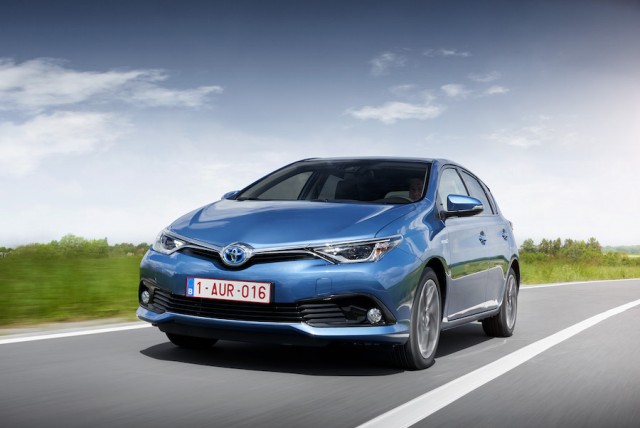 Toyota Auris, Reviews, Test Drives