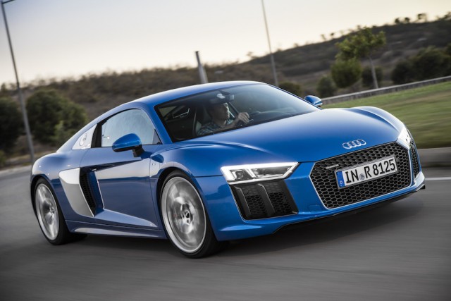 Car Reviews | Audi R8 V10 | CompleteCar.ie