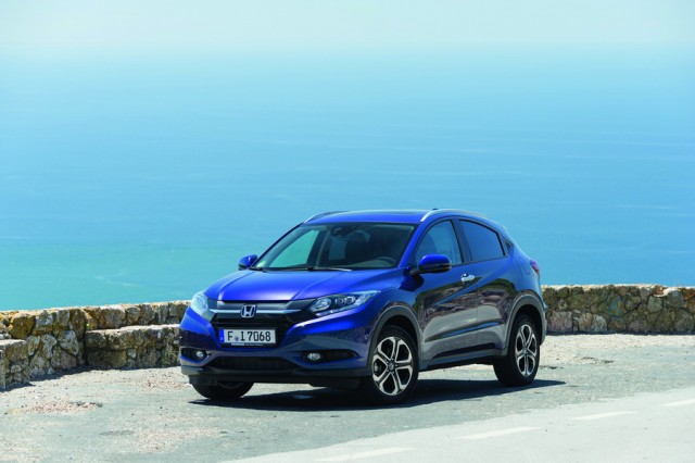 Car Reviews | Honda HR-V | CompleteCar.ie