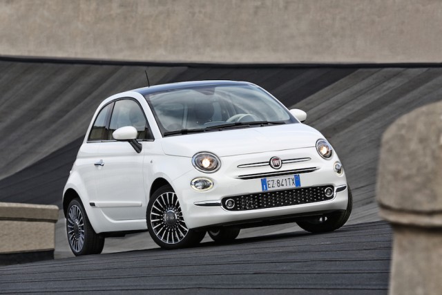 Car Reviews | Fiat 500 | CompleteCar.ie