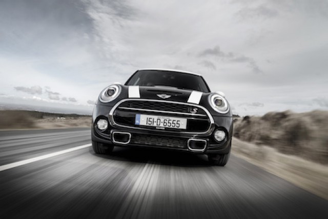 Car Reviews | MINI Cooper SD | CompleteCar.ie