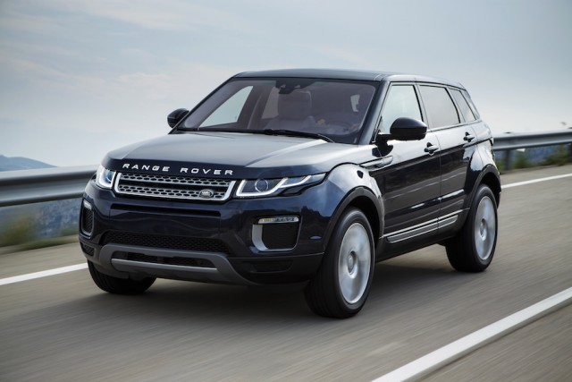 Car Reviews | Range Rover Evoque | CompleteCar.ie