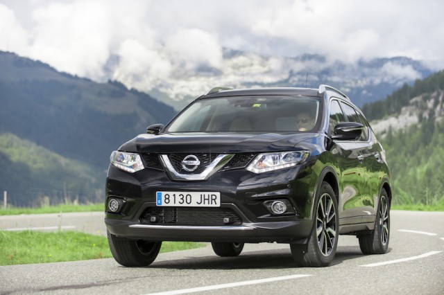 Car Reviews | Nissan X-Trail 1.6 DIG-T | CompleteCar.ie