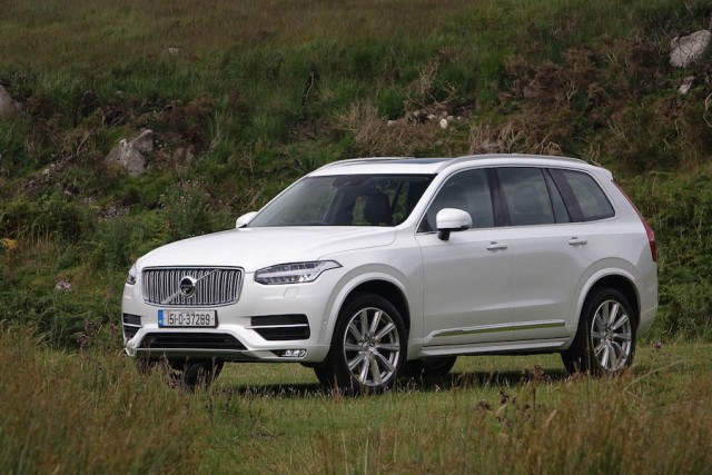 Car Reviews | Volvo XC90 | CompleteCar.ie