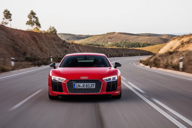 Car Reviews | Audi R8 V10 Plus | CompleteCar.ie