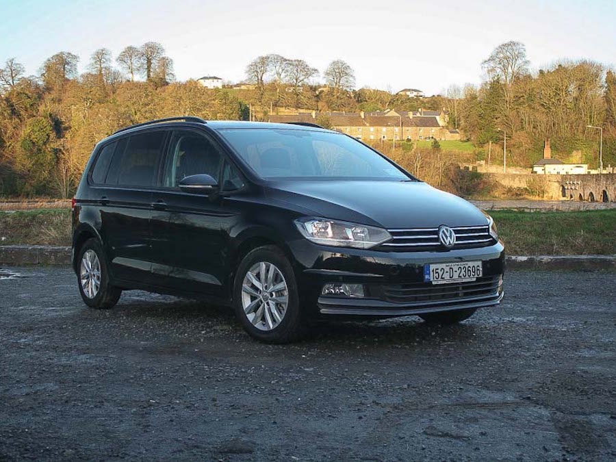 Car Reviews | Volkswagen Touran | CompleteCar.ie