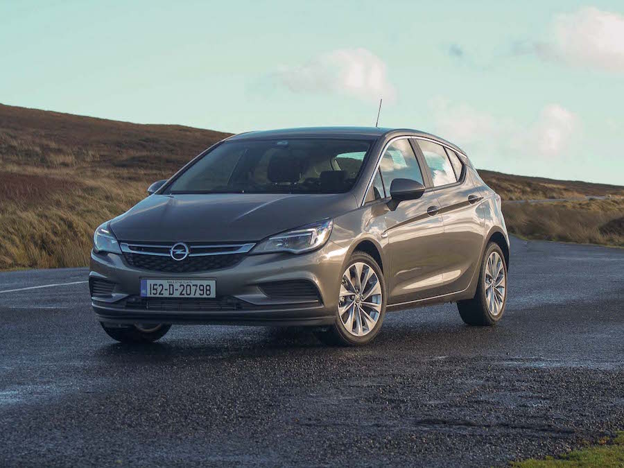 Car Reviews | Opel Astra 1.6 CDTi | CompleteCar.ie