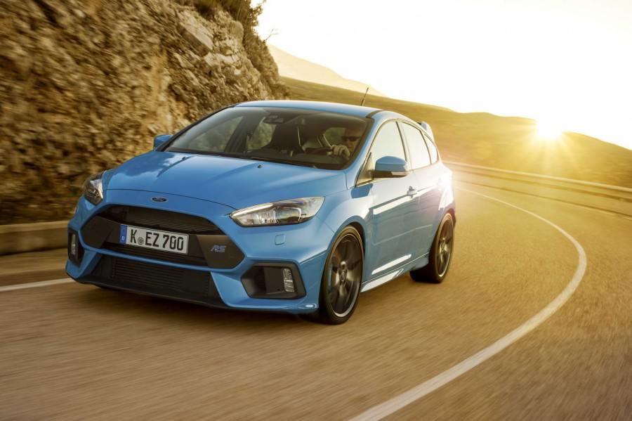 Car Reviews | Ford Focus RS | CompleteCar.ie