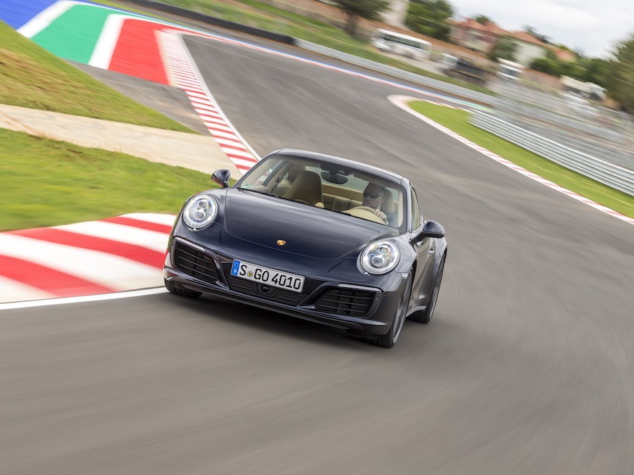 Car Reviews | Porsche 911 Carrera 4S | CompleteCar.ie
