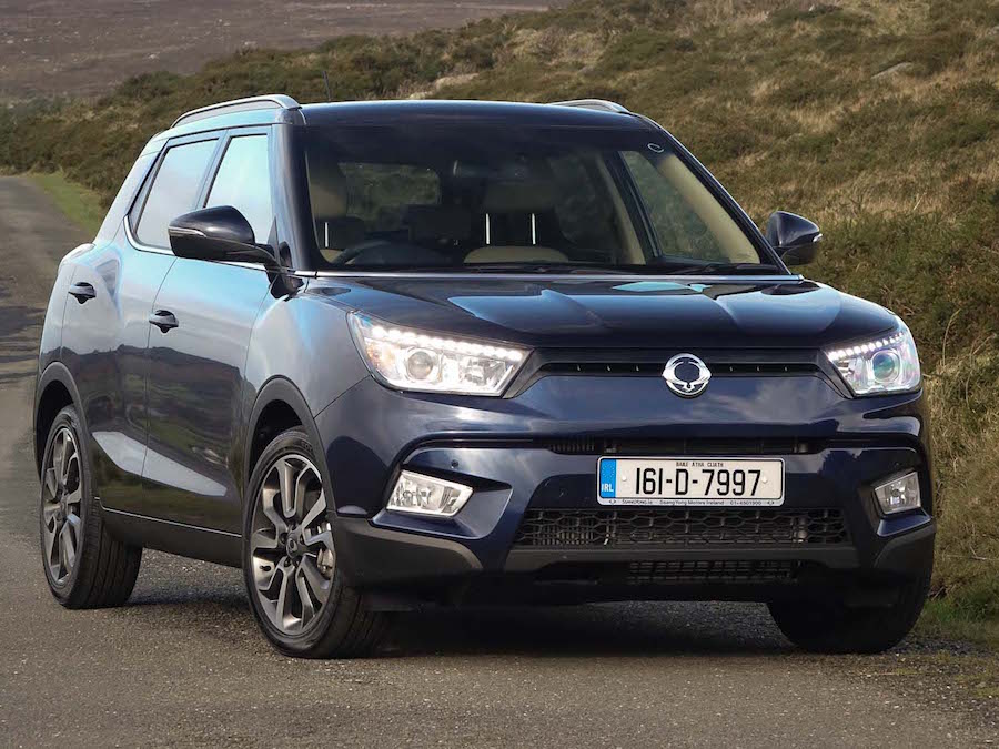 Car Reviews | SsangYong Tivoli | CompleteCar.ie