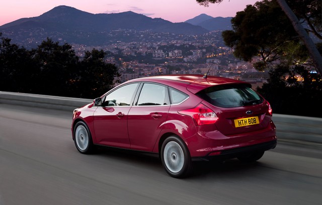 Car Reviews | Ford Focus | CompleteCar.ie
