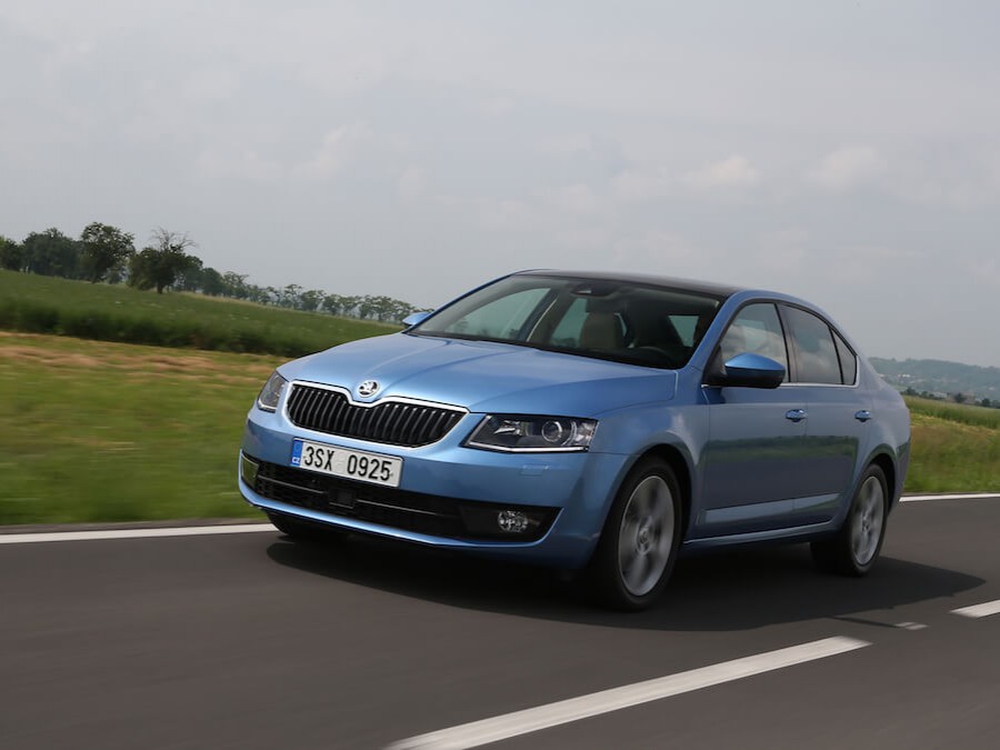 Car Reviews | Skoda Octavia 1.0 TSI | CompleteCar.ie